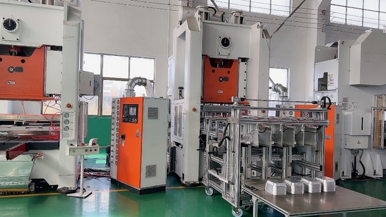Maszyna do produkcji pojemników z folii aluminiowej 380V 50HZ sterowana elektrycznie