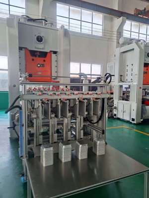 kupować LK-T80 Maszyna do wykrawania pojemników na żywność Energooszczędny smar litowy i zamknięte smarowanie online manufacture