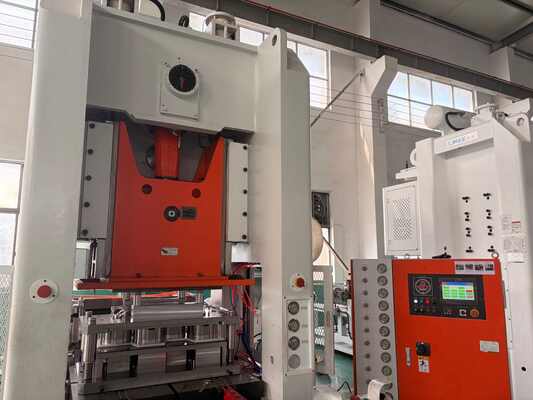 kupować Maszyna do produkcji pojemników z folii aluminiowej, z recyklingu, prostokątna, do pieczenia żywności, ciast w paskach online manufacture