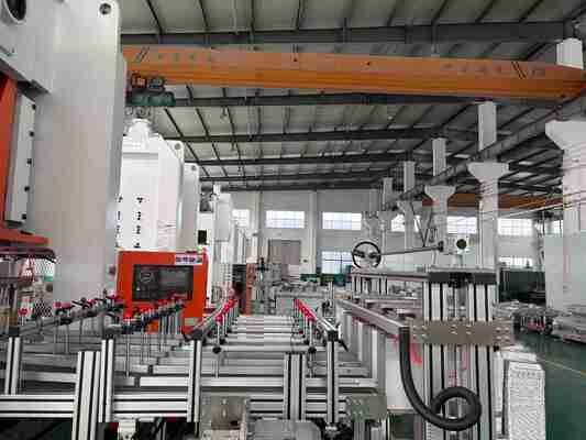 kupować LK-T80 prostokątne opakowania spożywcze folia aluminiowa pojemnik gospodarstwa domowego 0,08 mm Maszyna do produkcji online manufacture