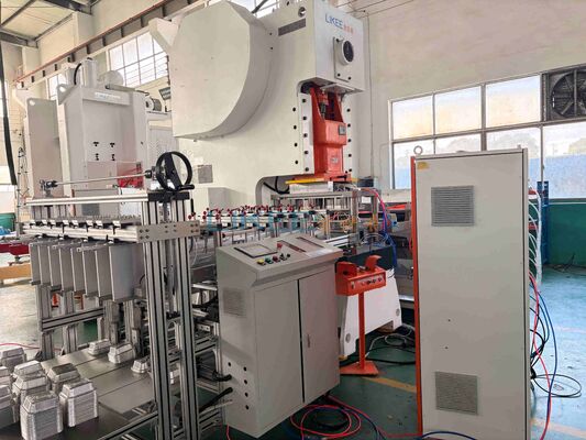 kupować 63-tonowa automatyczna maszyna do tworzenia pojemników z folii aluminiowej z ceną bezpośrednią w fabryce dla 24-godzinnej ciągłej pracy produkcja online
