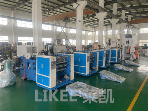 Maszyna do wykrawania arkuszy folii aluminiowej do pakowania żywności 27kW dla folii o grubości 0,010mm-0,020mm