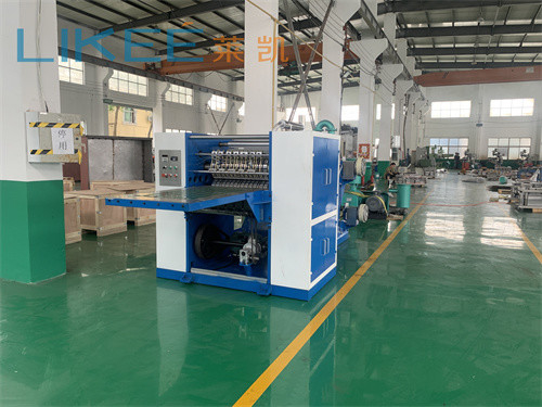 Maszyna do produkcji arkuszy folii aluminiowej 380V 27KW, składana w kształt litery V