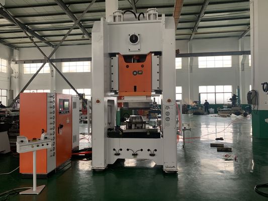 LK-T80 Automatyczna linia do produkcji pojemników na żywność z folii aluminiowej, wykrawanie, automatyka Schneider