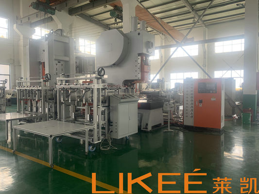 63-tonowa maszyna do produkcji pojemników z folii aluminiowej, bezpiecznych do zamrażania, prostokątnych, pełnowymiarowych patelni do grillowania